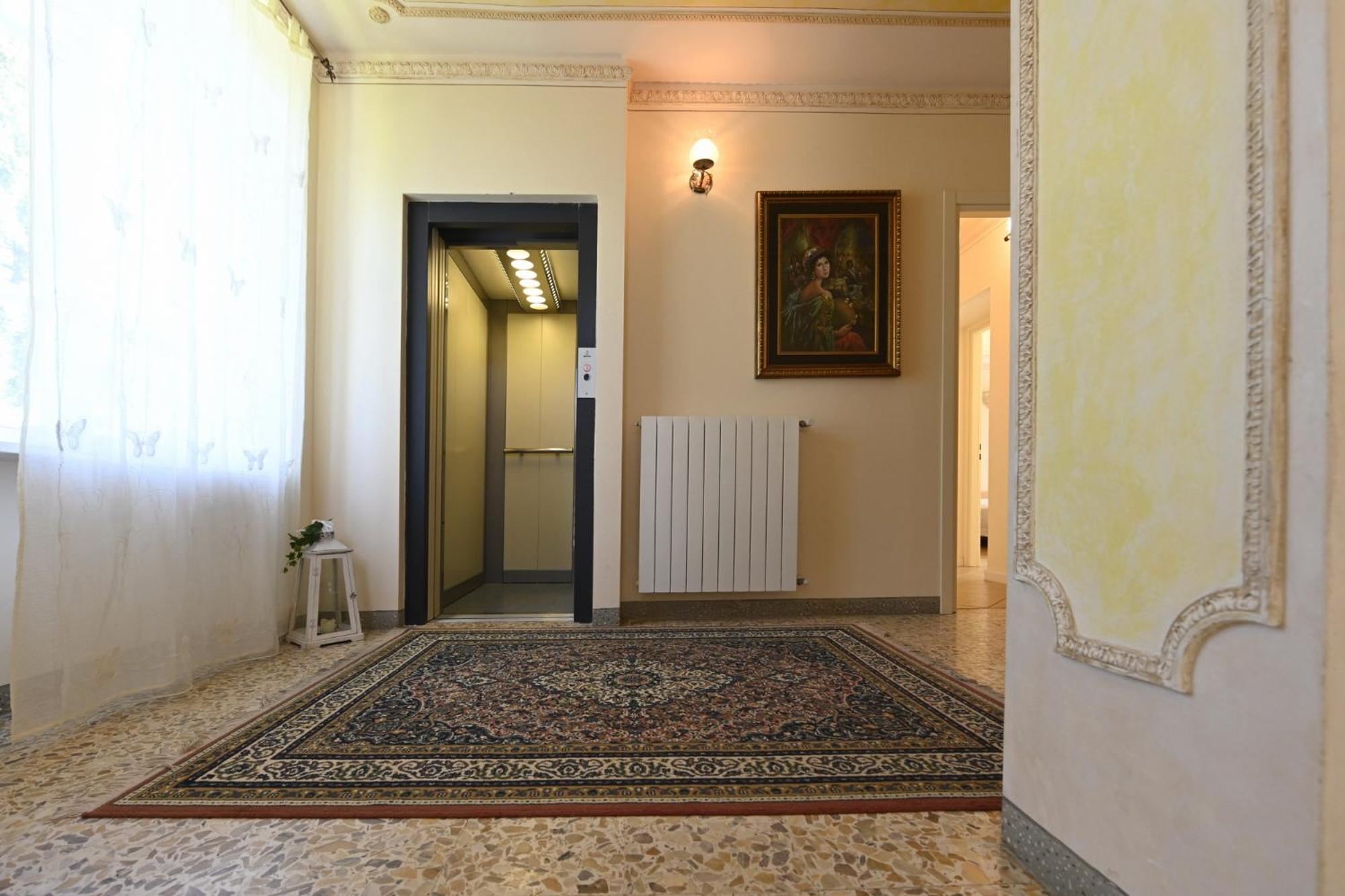 Residenza Villa Maria Roncola ภายนอก รูปภาพ
